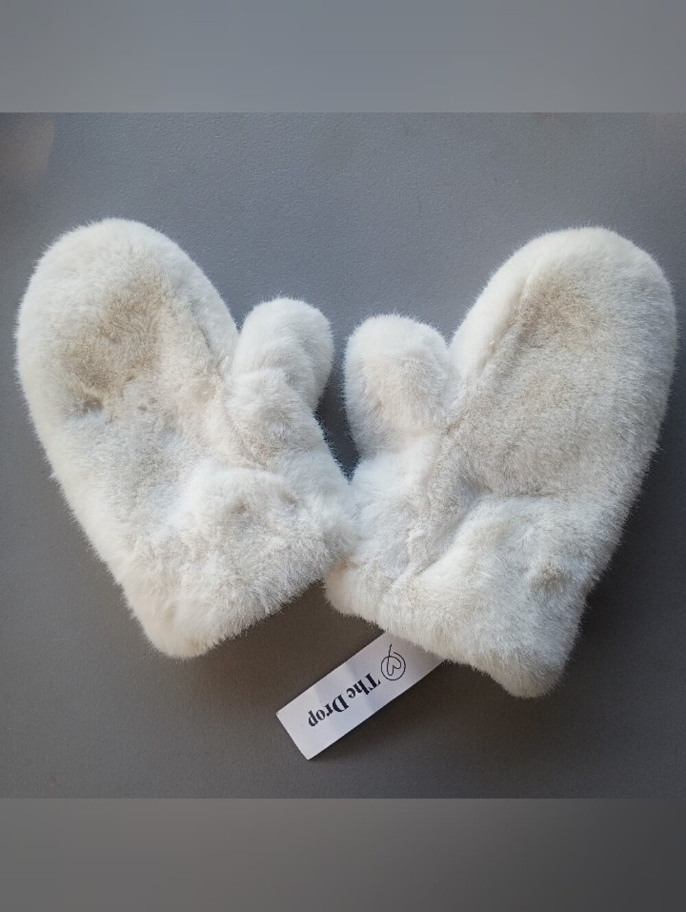 Super Soft Fluffy Faux Fur Cream White Mittens Gloves